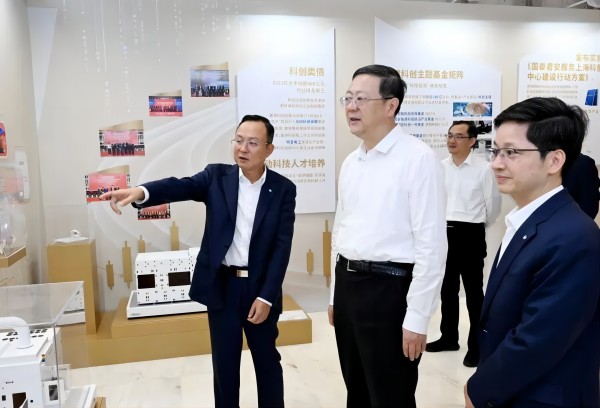 加快向具備國際競爭力和市場影響力的投資銀行邁進！市委書記陳吉寧調研國泰君安
